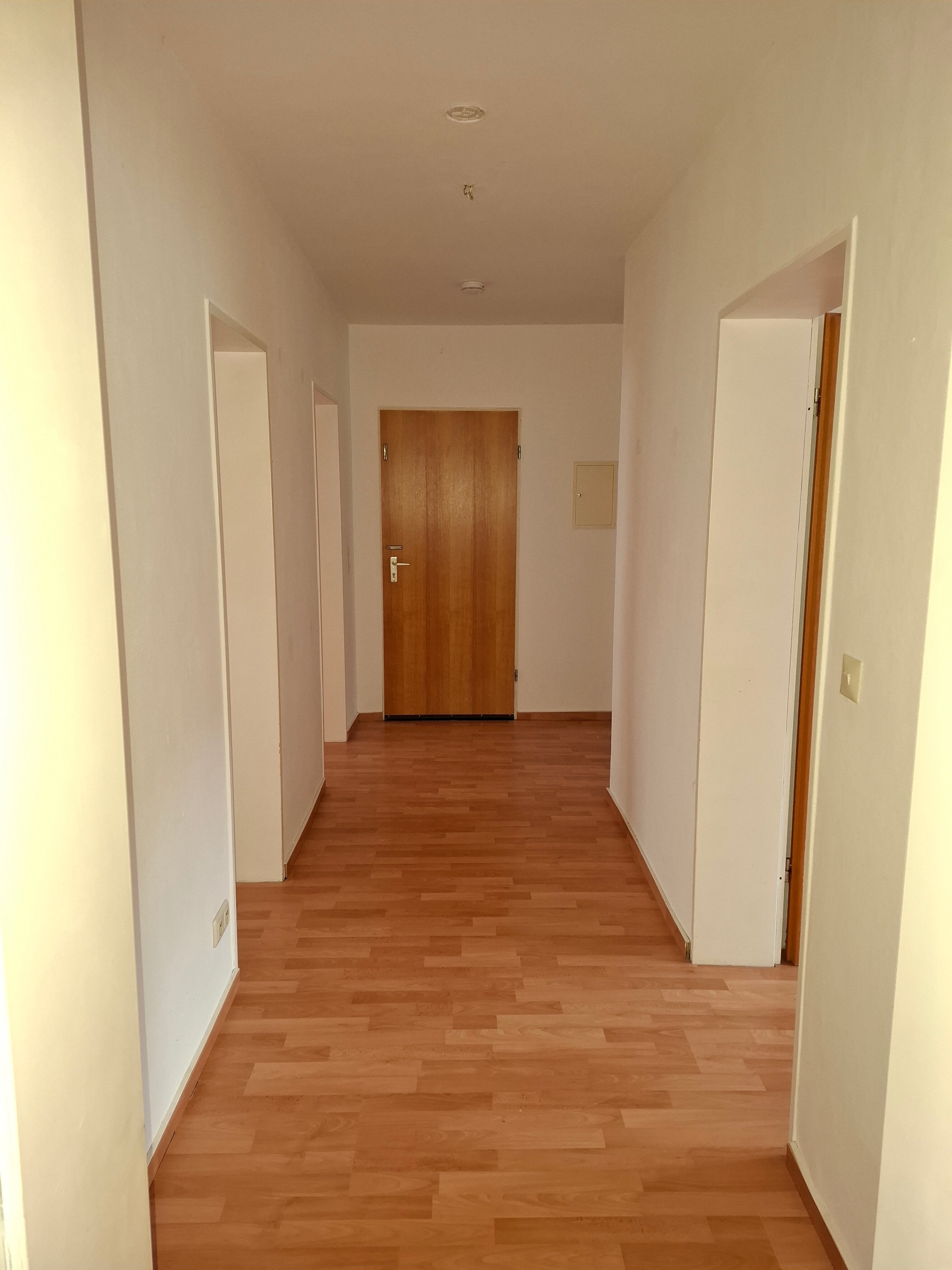 Wohnung zur Miete 680 € 3 Zimmer 85 m²<br/>Wohnfläche 1.<br/>Geschoss ab sofort<br/>Verfügbarkeit Reichardtstr. Bad Wildungen Bad Wildungen 34537