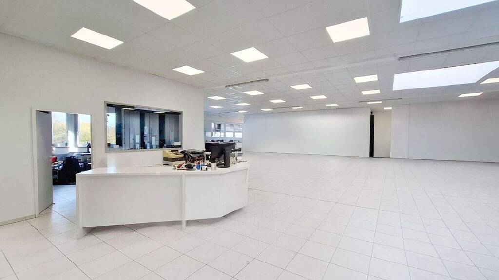 Verkaufsfläche zur Miete provisionsfrei 534 m² Verkaufsfläche teilbar ab 263 m² Anger Erlangen 91052