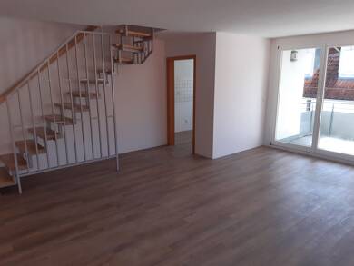 Wohnung zur Miete 850 € 5,5 Zimmer 95 m² Dachgeschoss, 3. Geschoss frei ab sofort Mengen Mengen 88512