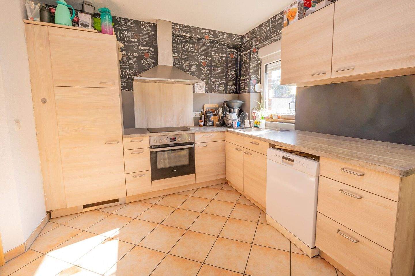 Immobilie in Burweg - Familienfreundliches Reihenhaus mit lichtdurchfluteten Räumen und Garten - Bild 2