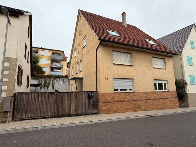 Mehrfamilienhaus zum Kauf 426.000 € 8 Zimmer 155 m² 380 m² Grundstück Neckarweihingen Ludwigsburg 71642