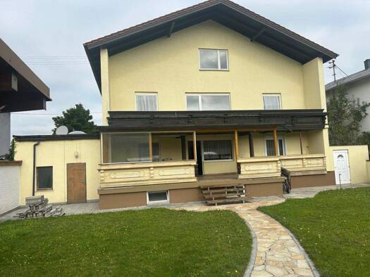 Einfamilienhaus zum Kauf 8 Zimmer 280 m² 774 m² Grundstück Pasching 4061