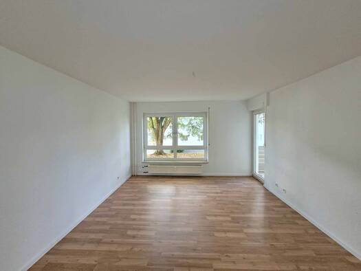 Wohnung zur Miete 675 € 4 Zimmer 80 m² frei ab sofort Jenaer Straße 12 Bad Hersfeld Bad Hersfeld 36251