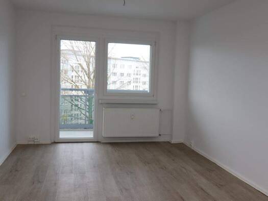 Wohnung zur Miete 558 € 4 Zimmer 93 m² 7. Geschoss frei ab sofort Albert-Schweitzer-Straße 62 Altendorf Chemnitz 09116