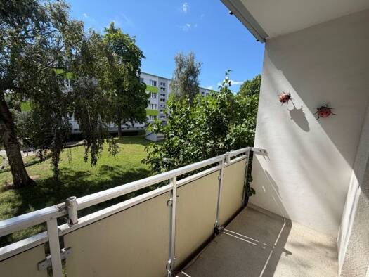 Wohnung zur Miete 330 € 3 Zimmer 59,5 m² EG Langenberg Gera 07552