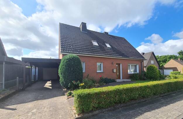 Mehrfamilienhaus zum Kauf 309.000 € 5 Zimmer 152 m² 855 m² Grundstück frei ab sofort Ennigerloh Ennigerloh 59320