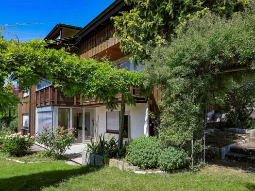 Mehrfamilienhaus zum Kauf 739.000 € 10 Zimmer 306,3 m² 705 m² Grundstück frei ab sofort Brombach Lörrach 79541