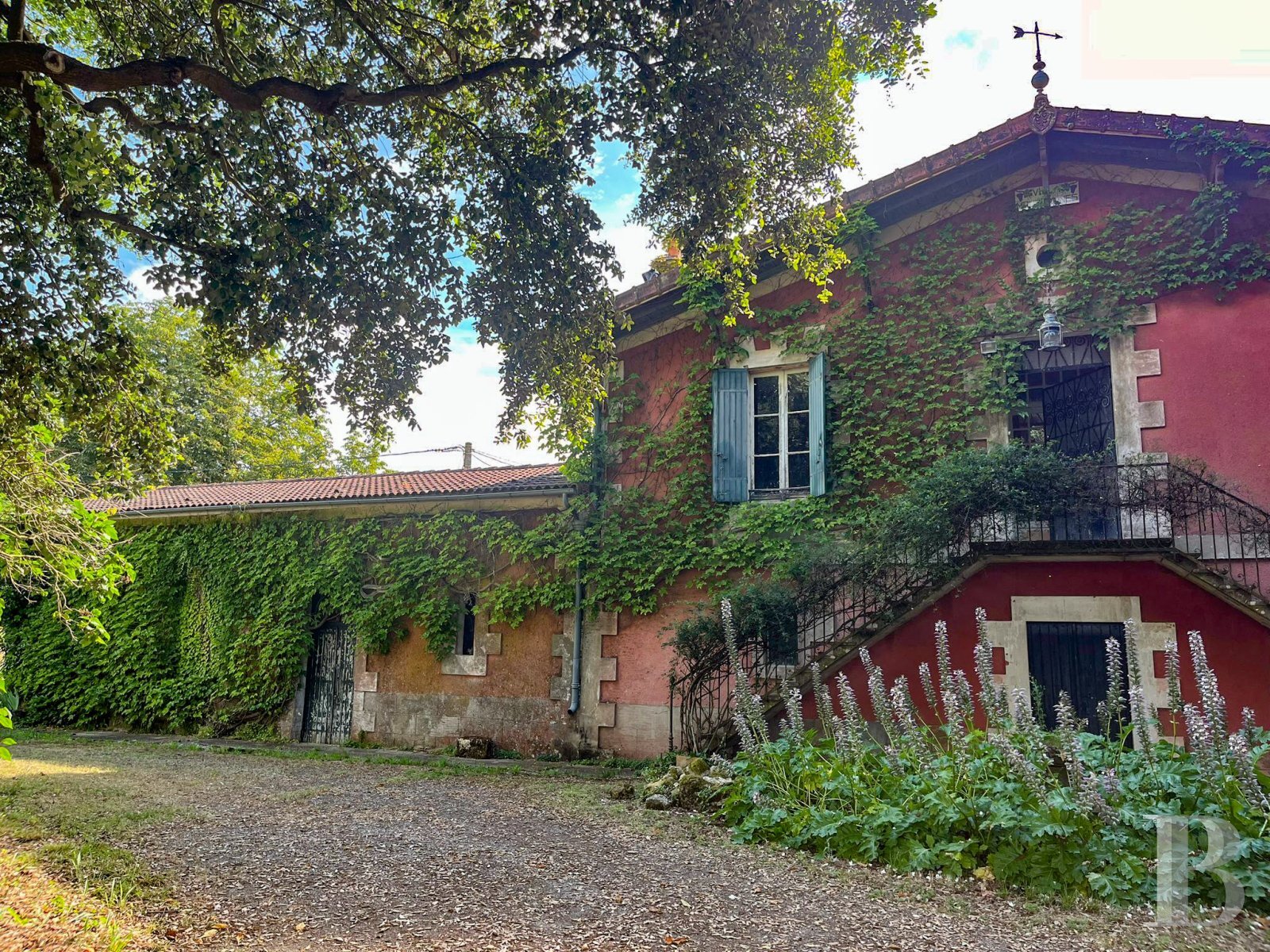 Bauernhaus zum Kauf 290.000 € 2 Zimmer 210 m²<br/>Wohnfläche 49.326 m²<br/>Grundstück Hôtel de Ville-Quinconce-Saint Seurin-Fondaudège Bordeaux 33000