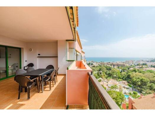 Penthouse zum Kauf 599.000 € 3 Zimmer 220 m² 2. Geschoss >Calle las Dalias > Fuengirola 29640