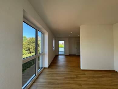 Wohnung zum Kauf - Neubau provisionsfrei 589.000 € 3 Zimmer 79,4 m² 2. Geschoss frei ab sofort Traunstein Traunstein 83278