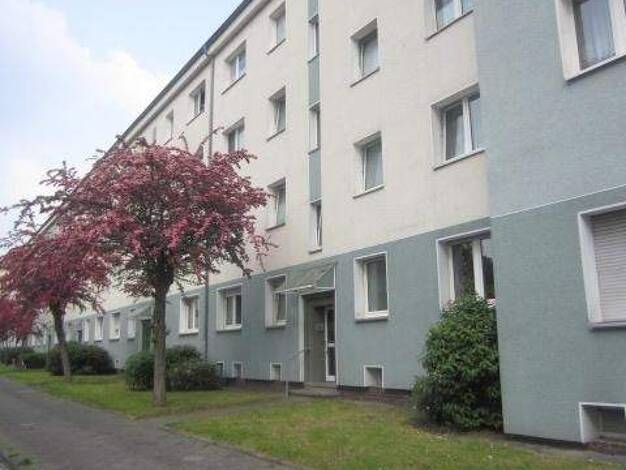 Wohnung zur Miete 401 € 2 Zimmer 53,4 m² 3. Geschoss frei ab 01.02.2026 Bismarckstr. 30 Schalke Gelsenkirchen 45888