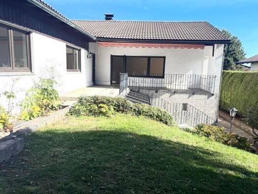 Einfamilienhaus zur Miete 3.300 € 9 Zimmer 284 m² 787 m² Grundstück frei ab 01.11.2026 Am Langenberg Söcking Starnberg 82319