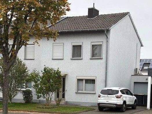 Doppelhaushälfte zum Kauf 229.000 € 5 Zimmer 101 m² 384 m² Grundstück frei ab sofort Boscheln Übach-Palenberg 52531