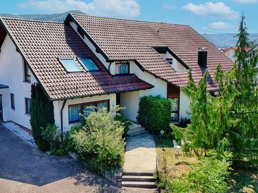 Einfamilienhaus zum Kauf 949.000 € 9 Zimmer 300 m² 921 m² Grundstück frei ab sofort Dettingen an der Erms 72581