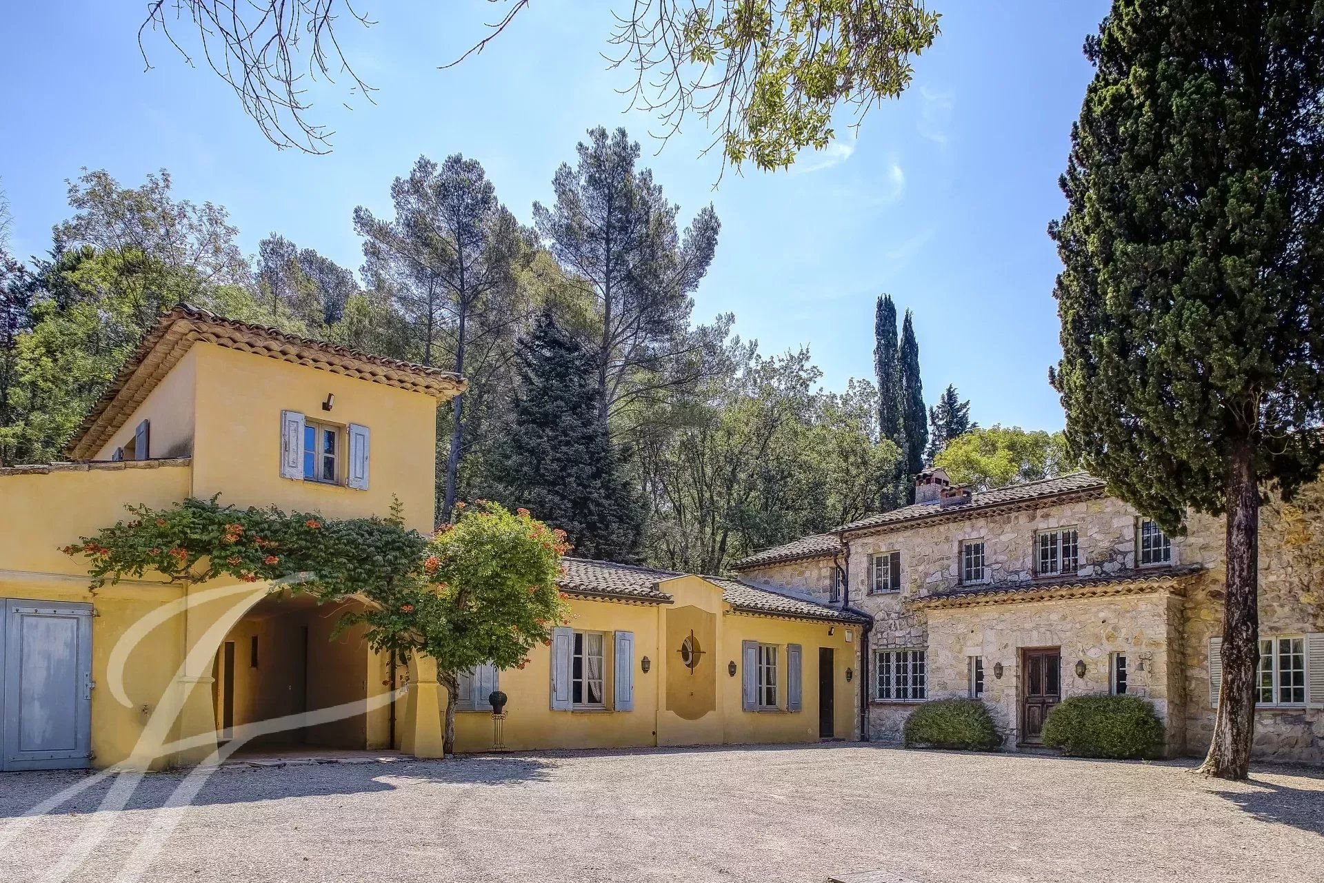 Einfamilienhaus zum Kauf provisionsfrei 4.300.000 € 16 Zimmer 344 m²<br/>Wohnfläche 35.664 m²<br/>Grundstück Châteauneuf-Grasse 06740