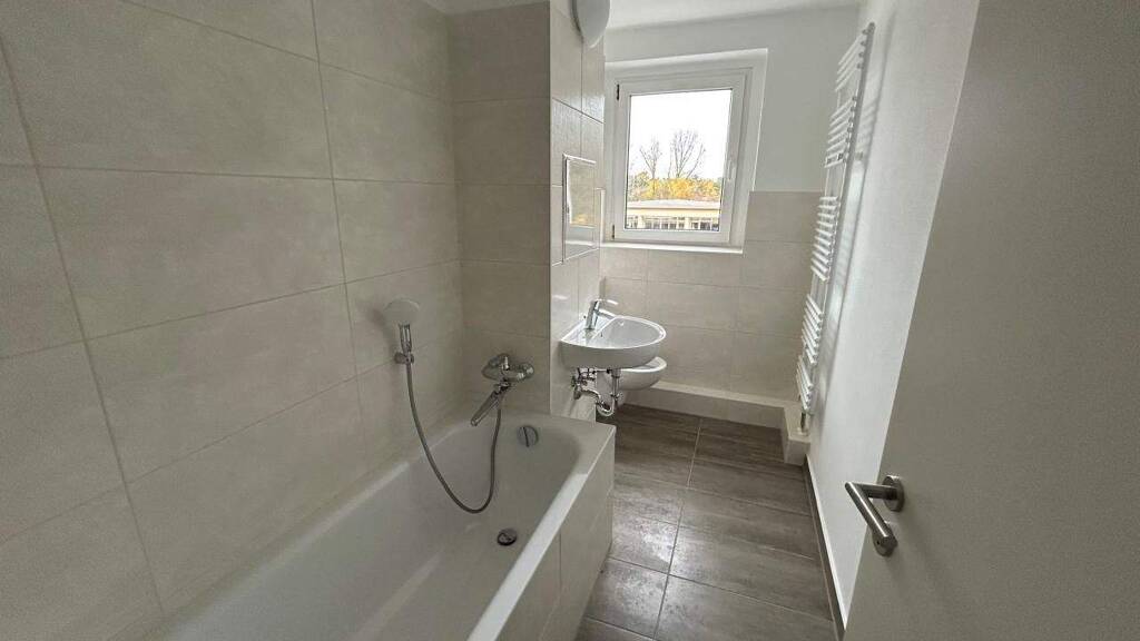 Wohnung zur Miete 333 € 2 Zimmer 48,9 m² 1. Geschoss Wilhelmstraße 92 Eisenhüttenstadt 15890