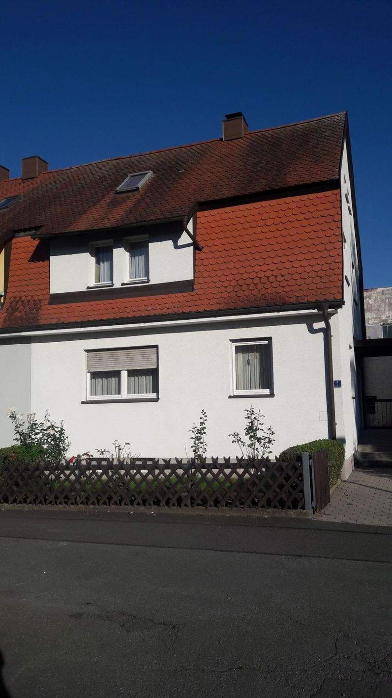 Immobilie in Creußen - Doppelhaushälfte in Creußen zu verkaufen - Bild 2