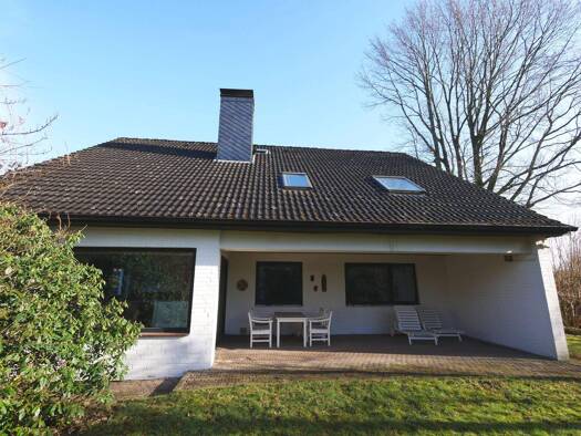 Einfamilienhaus zum Kauf 649.000 € 6,5 Zimmer 203 m² 1.144 m² Grundstück frei ab sofort Henstedt-Ulzburg 24558