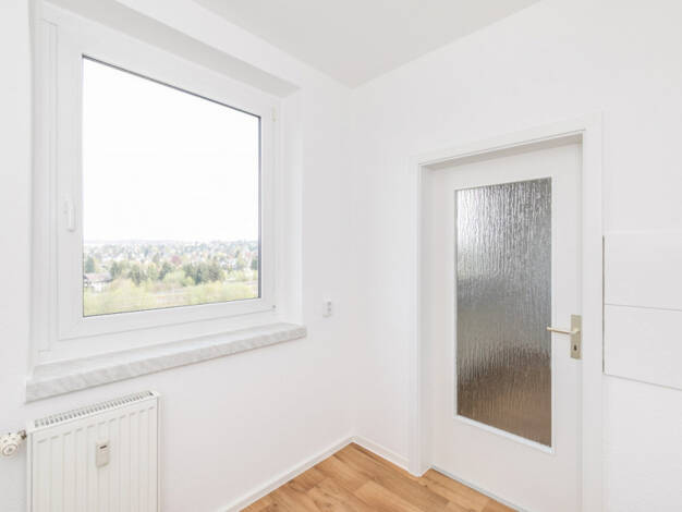 Wohnung zur Miete 230 € 2 Zimmer 46,1 m² 8. Geschoss frei ab 30.04.2026 Geibelstr. 207 Gablenz Chemnitz 09127