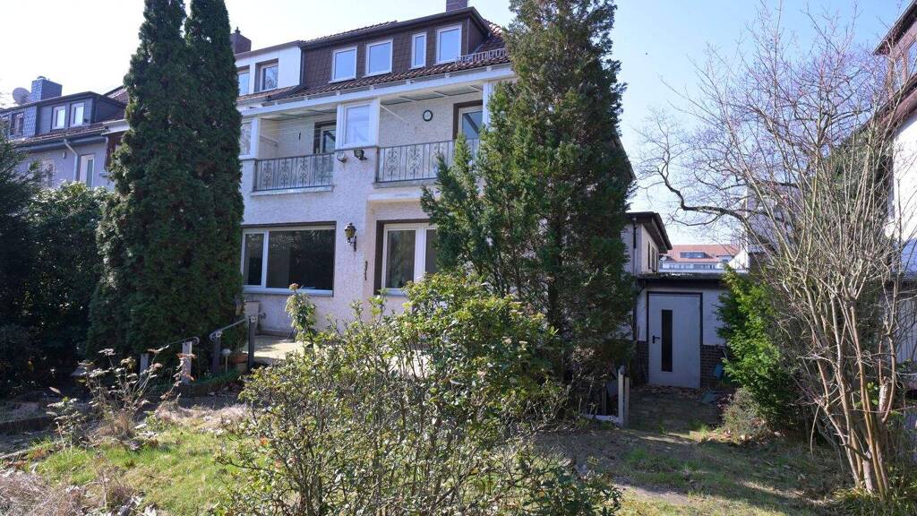 Einfamilienhaus zum Kauf 620.000 € 8 Zimmer 200 m² 605 m² Grundstück frei ab sofort Groß Buchholz Hannover 30655