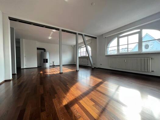 Wohnung zur Miete 1.500 € 5 Zimmer 186,4 m² 3. Geschoss frei ab 01.10.2026 Singen Singen (Hohentwiel) 78224