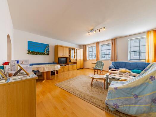 Wohnung zum Kauf 215.000 € 2,5 Zimmer 81 m² Hollabrunn 2020