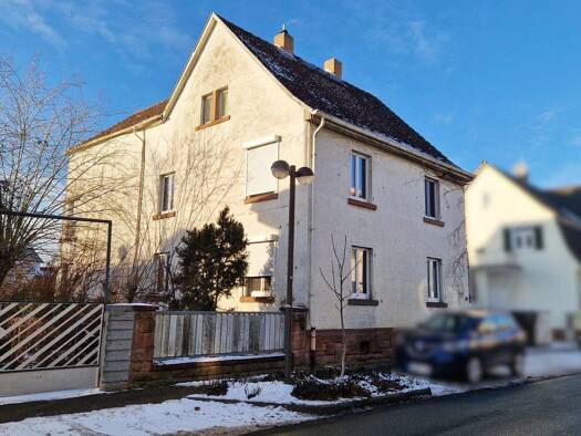 Mehrfamilienhaus zum Kauf als Kapitalanlage geeignet 749.000 € 11,5 Zimmer 209 m² 637 m² Grundstück Dieburg 64807