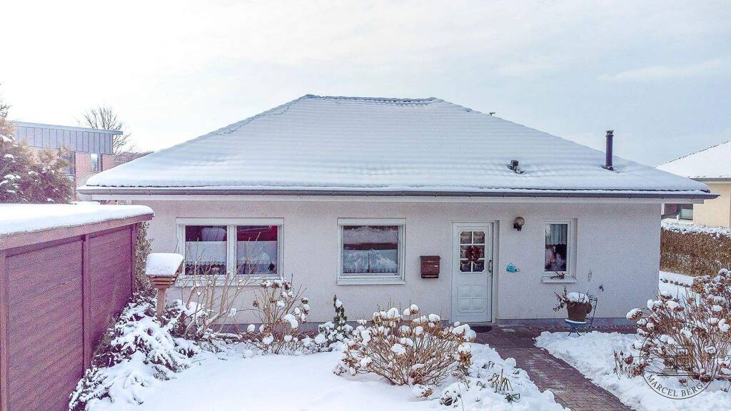 Bungalow zum Kauf 399.000 € 4 Zimmer 106 m² 523 m² Grundstück Sassnitz 18546