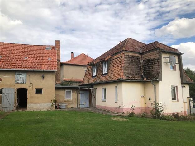 Einfamilienhaus zum Kauf 99.000 € 6 Zimmer 116 m² 1.991 m² Grundstück frei ab sofort Teutleben Buttstädt 99628