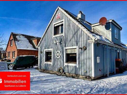 Mehrfamilienhaus zum Kauf 550.000 € 6 Zimmer 168 m² 1.342 m² Grundstück frei ab 01.04.2026 Travemünde Lübeck 23570