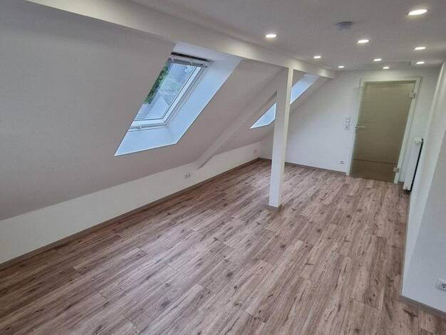 Wohnung zur Miete 990 € 4 Zimmer 98 m² 2. Geschoss frei ab 01.01.2027 Segendorf Neuwied 56567