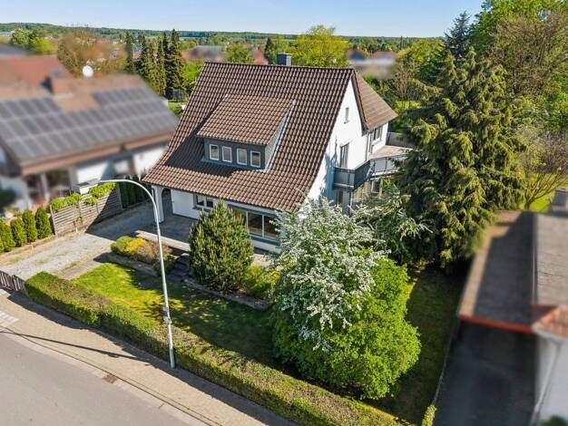 Einfamilienhaus zum Kauf 589.000 € 7 Zimmer 210 m² 1.135 m² Grundstück Lich 35423