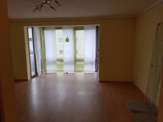 Wohnung zur Miete 560 € 2 Zimmer 56 m² Geschoss 1/3 frei ab sofort Neuburg Neuburg an der Donau 86633