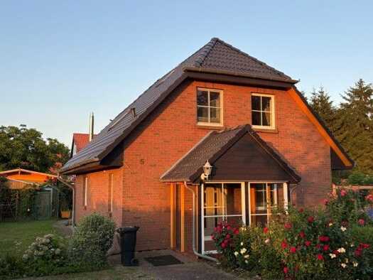 Einfamilienhaus zum Kauf provisionsfrei 325.000 € 4 Zimmer 113 m² 1.000 m² Grundstück frei ab sofort Groß Karrendorf Mesekenhagen 17498