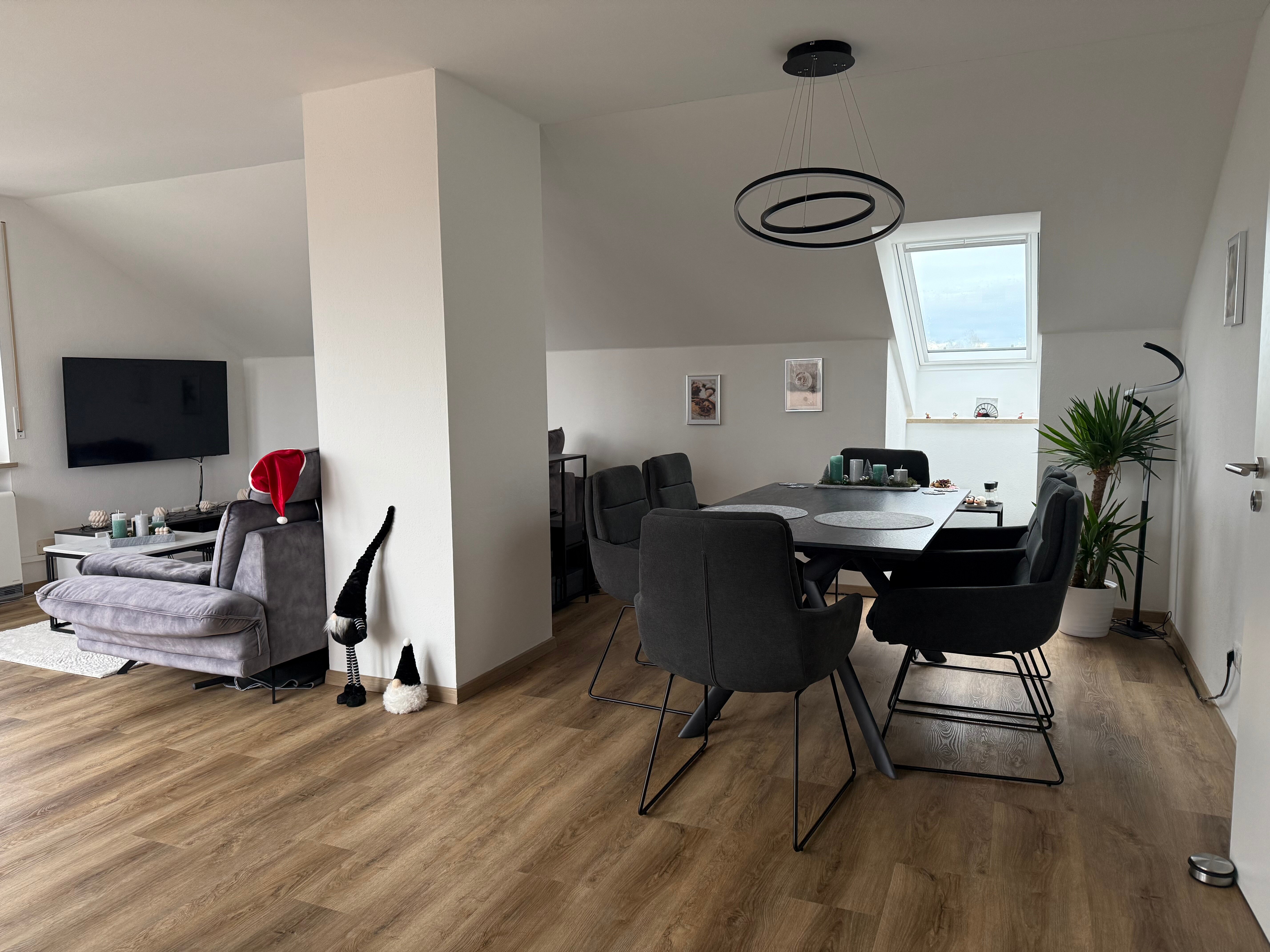 Wohnung zur Miete 800 € 4 Zimmer 100 m²<br/>Wohnfläche 3.<br/>Geschoss 01.04.2025<br/>Verfügbarkeit Asbach-Bäumenheim Asbach-Bäumenheim 86663