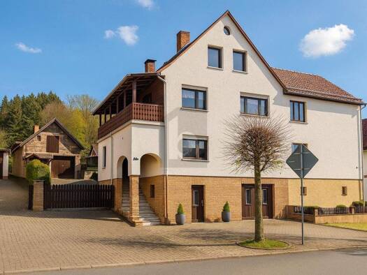 Mehrfamilienhaus zum Kauf 6 Zimmer 190 m² 300 m² Grundstück Trusetal 98596