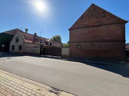 Haus zum Kauf 390.000 € 7 Zimmer 2.500 m² Grundstück Buch Tangermünde 39590