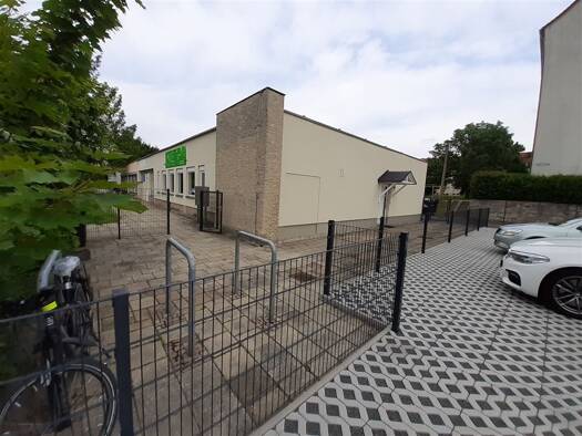 Praxisfläche zur Miete 1.200 € 11 Zimmer 200 m² Bürofläche Borna 04552