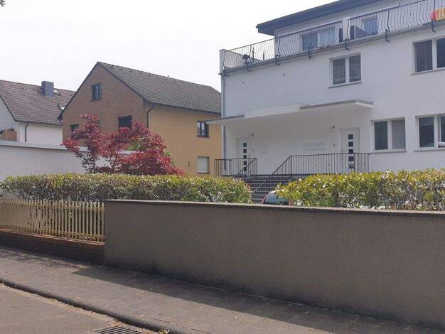 Penthouse zur Miete 2.350 € 4,5 Zimmer 220 m² 3. Geschoss frei ab 01.01.2026 Am Goldberg 9 Heusenstamm 63150