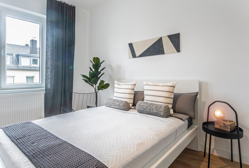 Wohnung zur Miete Wohnen auf Zeit 1.300 € 1 Zimmer 40 m²<br/>Wohnfläche 01.03.2025<br/>Verfügbarkeit Sonnenstraße Oberbilk Düsseldorf 40227