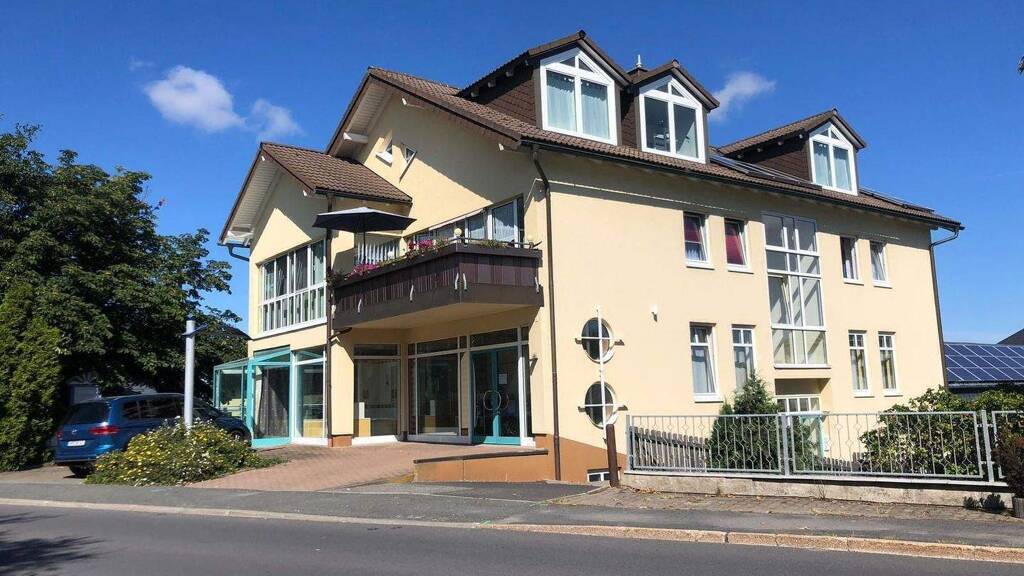 Immobilie in Neuhaus am Rennweg - Hochwertige Dachgeschosswohnung als Kapitalanlage - Top Energieeffizienz - Bild 3