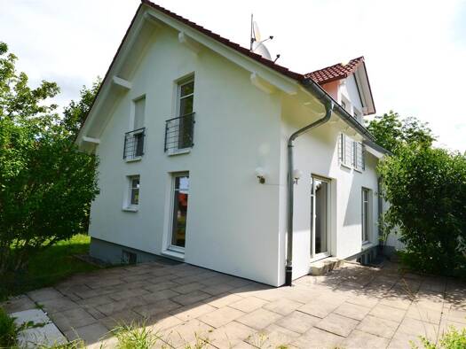 Einfamilienhaus zur Miete 1.250 € 3 Zimmer 123 m² 550 m² Grundstück frei ab 01.07.2026 Neukirch Rottweil 78628