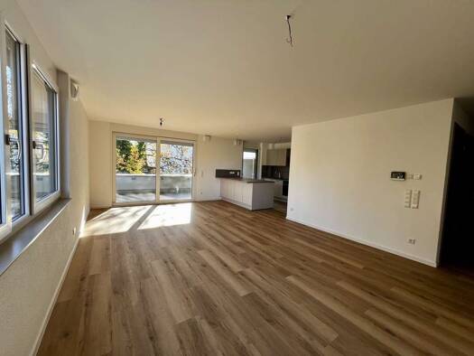 Wohnung zur Miete 1.316 € 3,5 Zimmer 95 m² Geschoss 1/4 frei ab 16.10.2026 Pfullingen 72793