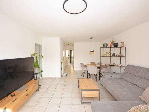 Wohnung zur Miete 755 € 3 Zimmer 70 m² 3. Geschoss frei ab 01.01.2027 Brühl Brühl 50321