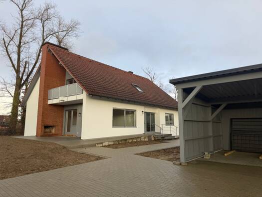 Einfamilienhaus zur Miete 1.800 € 7 Zimmer 200 m² 600 m² Grundstück frei ab 01.04.2026 Wiesentheid 97353