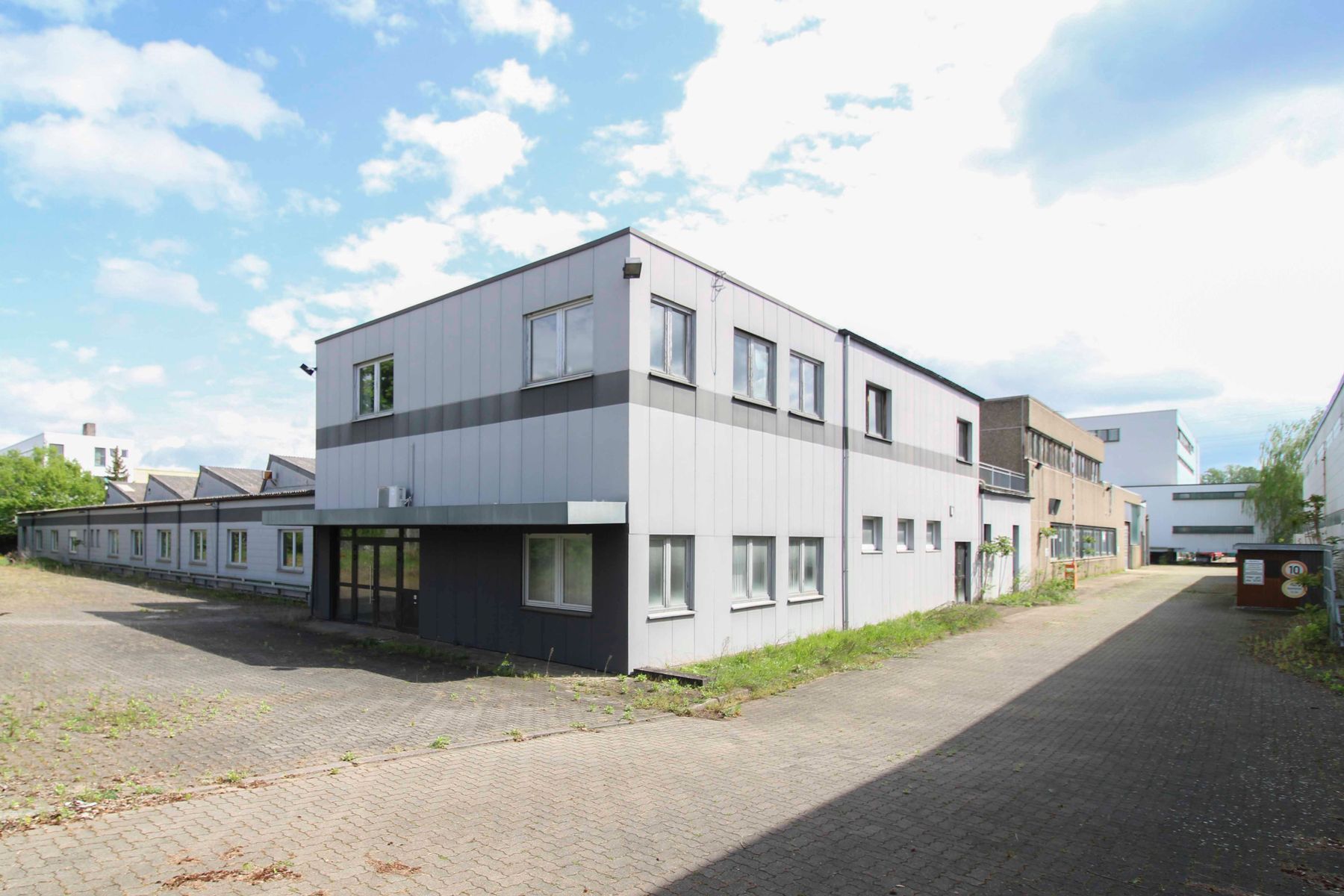 Halle/Industriefläche zum Kauf 760 € 5.200 m²<br/>Lagerfläche Hagsfeld - Alt-Hagsfeld Karlsruhe 76139