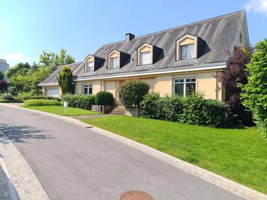 Einfamilienhaus zum Kauf provisionsfrei 1.975.000 € 360 m² 1.900 m² Grundstück rue des Champs 2 Tuntange L-7480