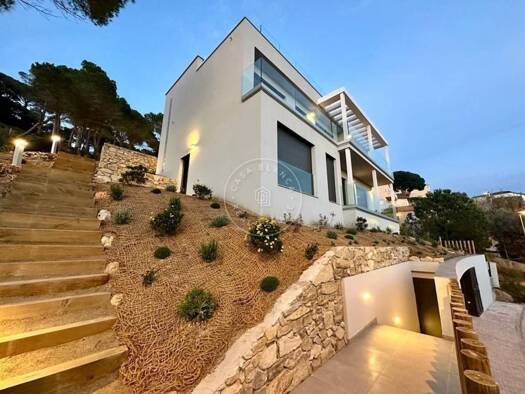 Chalet zum Kauf 869.500 € 4 Zimmer 348 m² Lloret de Mar 17310