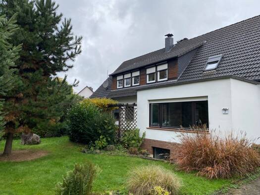Mehrfamilienhaus zum Kauf provisionsfrei 299.000 € 13,5 Zimmer 239 m² 1.519 m² Grundstück Pötzen Hessisch Oldendorf 31840