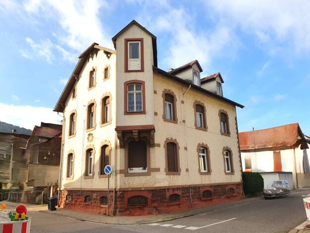 Maisonette zum Kauf 189.000 € 10 Zimmer 199 m² Annweiler Annweiler am Trifels 76855